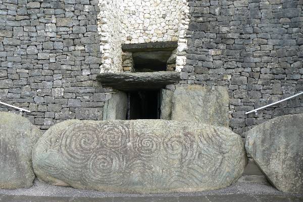 Ingang ganggraf Newgrange