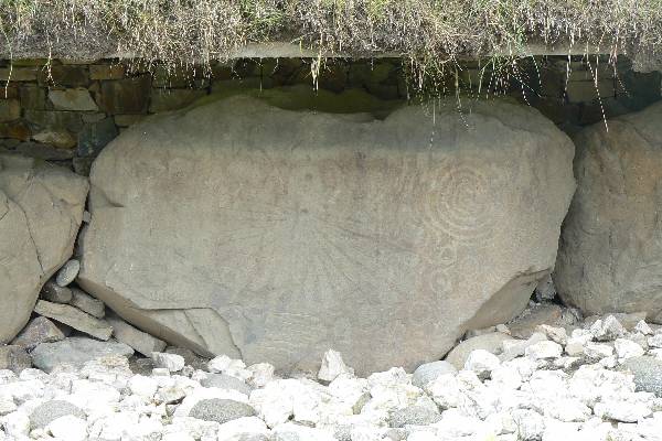 Dit is mogelijk de oudste kalendersteen ter wereld - Knowth, Ierland