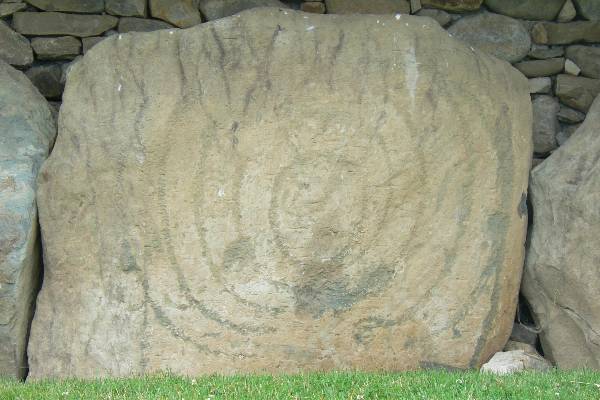 Kranssteen tombe Knowth